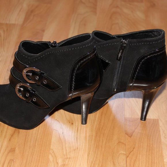Designer Women Booties in Black Leather